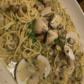 Maria's Italian Kitchen - Pasadena - Spaghetti with Clams - Italian Near Me - Pasadena, California Maria's Italian Kitchen - Pasadena - Spaghetti with Clams - Italian Near Me - Pasadena, California