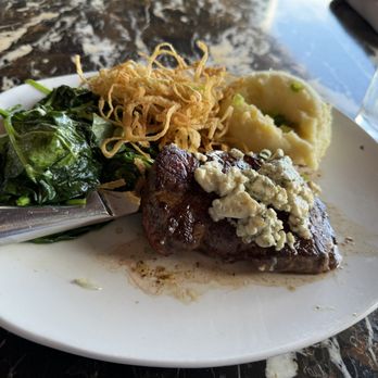 Silver Diner - Flank steak with blue cheese - Diners Near Me - Gaithersburg, Maryland