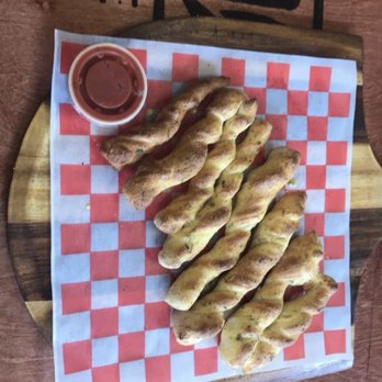 Pizza 101 - Garlic bread with marinara sauce! - Pizza Near Me - Sugar Land, Texas