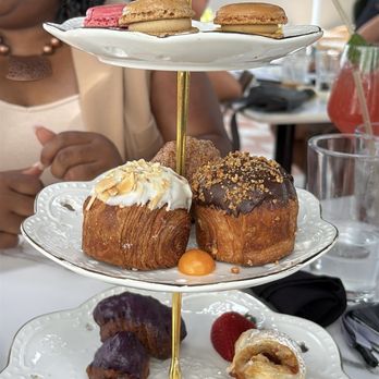 Harlow Grove - Pastry tower - Breakfast & Brunch Near Me - Winter Garden, Florida Harlow Grove - Pastry tower - Breakfast & Brunch Near Me - Winter Garden, Florida