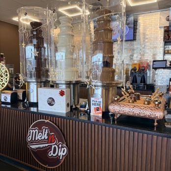 Melt N Dip - Desserts Near Me - Ballwin, Missouri