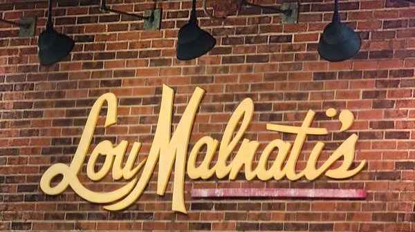 Lou Malnati's Pizzeria by null