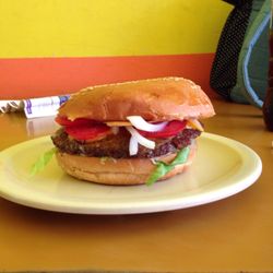 Hernandez Rosticeria - The burger