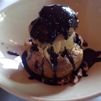 Chez Panisse - Caramel ice cream profiterole with bittersweet chocolate sauce and toasted pecans - New American Near Me - Berkeley, California