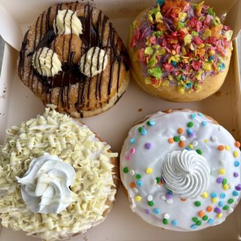 Mojo Donuts - Donuts Near Me - Pembroke Pines, Florida