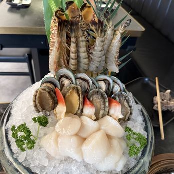 MooMoo Hot Pot - Seafood platter, nice presentation - Hot Pot Near Me - Irvine, California MooMoo Hot Pot - Seafood platter, nice presentation - Hot Pot Near Me - Irvine, California
