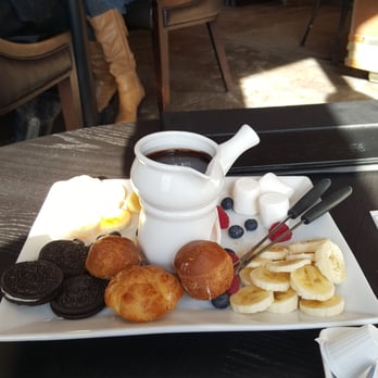 BB Cafe - Chocolate fondue! - Coffee & Tea Near Me - Richmond Hill, Ontario