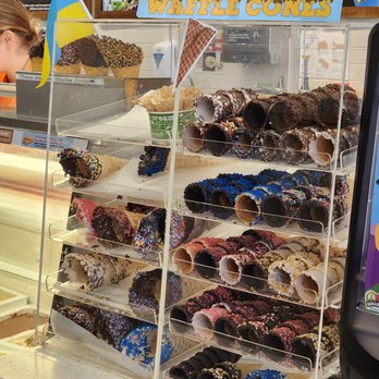 Ben & Jerry’s - Ice Cream & Frozen Yogurt Near Me - Glenview, Illinois Ben & Jerry’s - Ice Cream & Frozen Yogurt Near Me - Glenview, Illinois