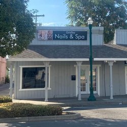 Gridley Nails & Spa