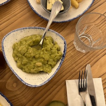 Berties Proper Fish & Chips - Mushy Peas - Fish & Chips Near Me - Edinburgh, EDH
