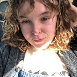 Customized curly haircut