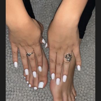 Chic Nails Lounge - Nail Salons Near Me - Irving, Texas