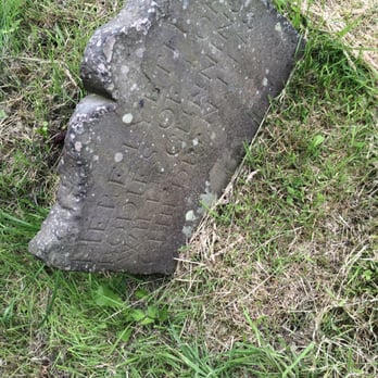 Friar's Bush Graveyard - Landmarks & Historical Buildings Near Me - Belfast, BFS