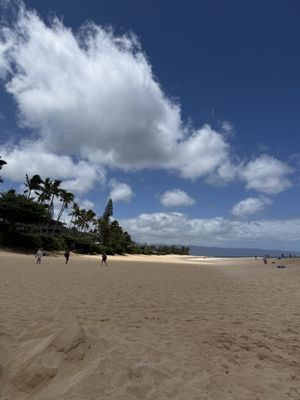 ʻEhukai Beach Park by null