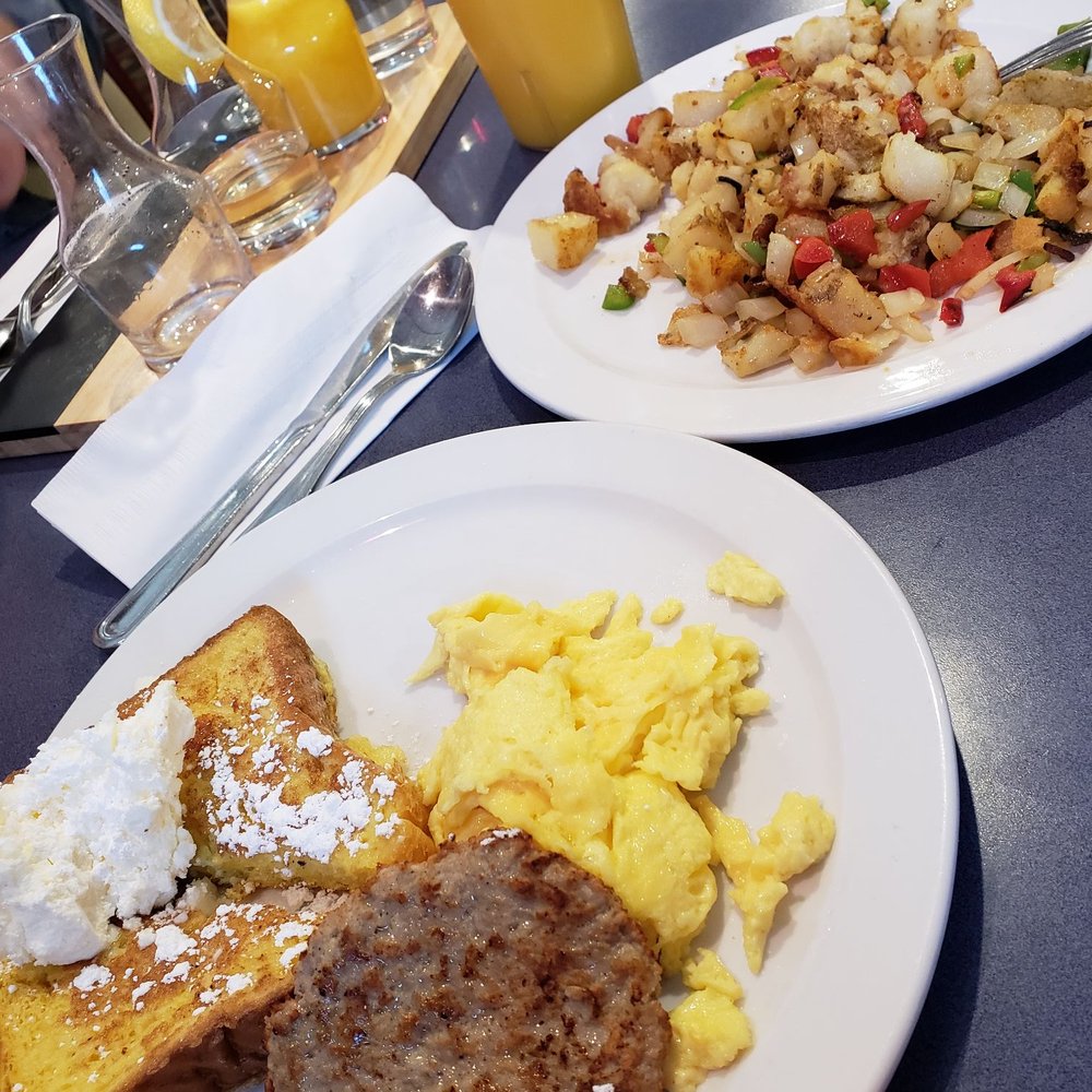 Annie's Cafe - Temecula - Breakfast & Brunch Near Me - Temecula, California