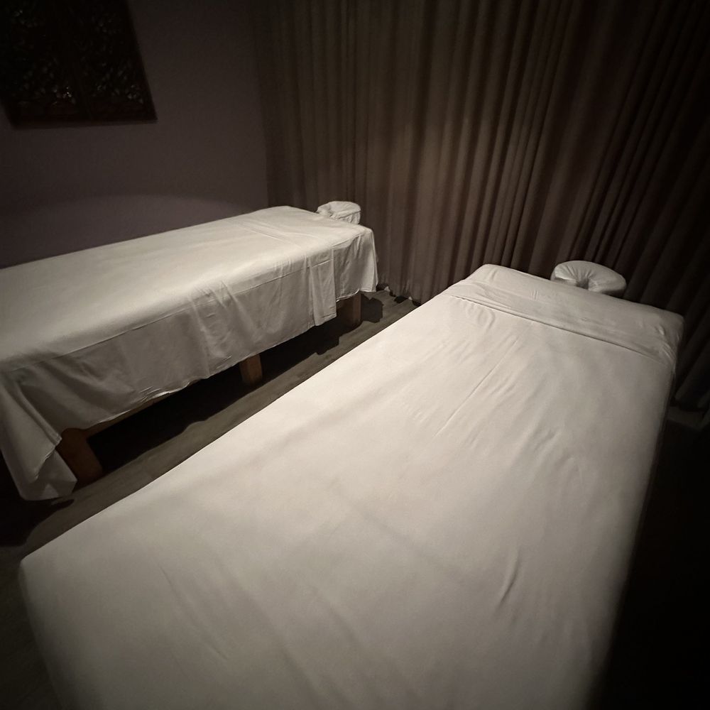 The Thai Rose Massage Spa - Inside the room - Massage Near Me - Costa Mesa, California The Thai Rose Massage Spa - Inside the room - Massage Near Me - Costa Mesa, California
