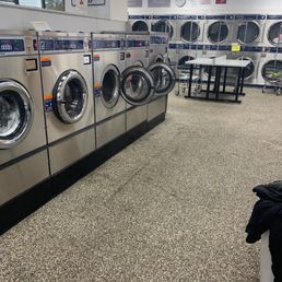 Machines that take quarters and dryers Machines that take quarters and dryers