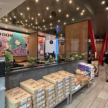Marugame Udon - Valley Fair - Seating area - Noodles Near Me - Santa Clara, California