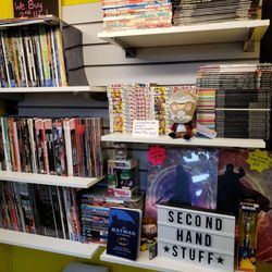 Geek Retreat - Second hand comics