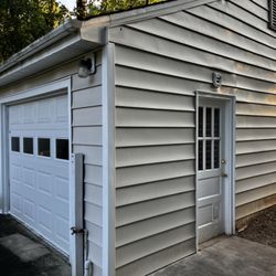 Potomac Bookbinding - Main Entrance, Welcome in!