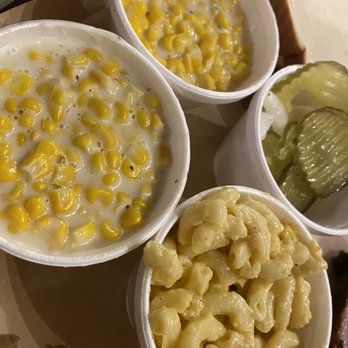 Texas D Willies Smokehouse - Cream Corn / Mac and Cheese / pickles - Barbeque Near Me - China Grove, Texas Texas D Willies Smokehouse - Cream Corn / Mac and Cheese / pickles - Barbeque Near Me - China Grove, Texas