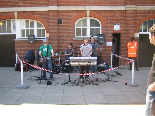 Craven Cottage by null