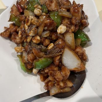 Yuan's Garden Restaurant 隨園 - Kung pao chicken, very good flavor. - Chinese Near Me - Richmond, British Columbia Yuan's Garden Restaurant 隨園 - Kung pao chicken, very good flavor. - Chinese Near Me - Richmond, British Columbia