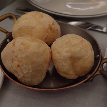 Viridiana - Panecillos de yuca y queso - Spanish Near Me - Madrid, M