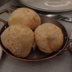 Viridiana - Panecillos de yuca y queso