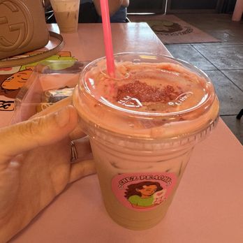 Chez Peachy - Strawberry cold foam iced coffee - Custom Cakes Near Me - Tucson, Arizona