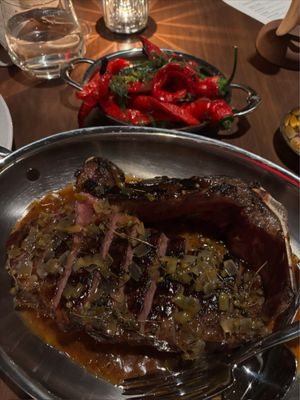 Folia Bar & Kitchen by null