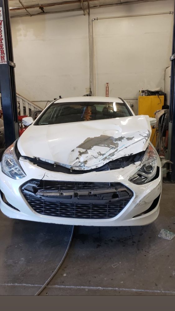 TRUE COLORS AUTO BODY & PAINT Updated September 2024 4695 W Nevso