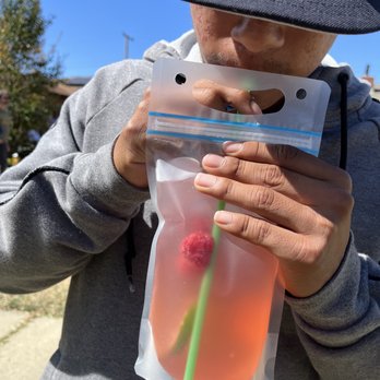Pick & Pour Mobile Beverages - Kids' made-to-order lemonades! - Bartenders Near Me Pick & Pour Mobile Beverages - Kids' made-to-order lemonades! - Bartenders Near Me