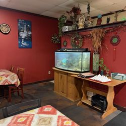 Long Thanh Chinese and Vietnamese Food - Seating