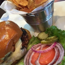 COLD BEERS & CHEESEBURGERS - Updated May 2025 - 382 Photos & 341 ...