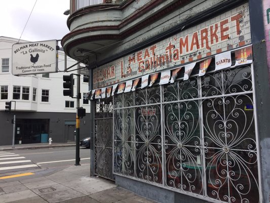 La Gallinita Meat Market Mexicatessen by null