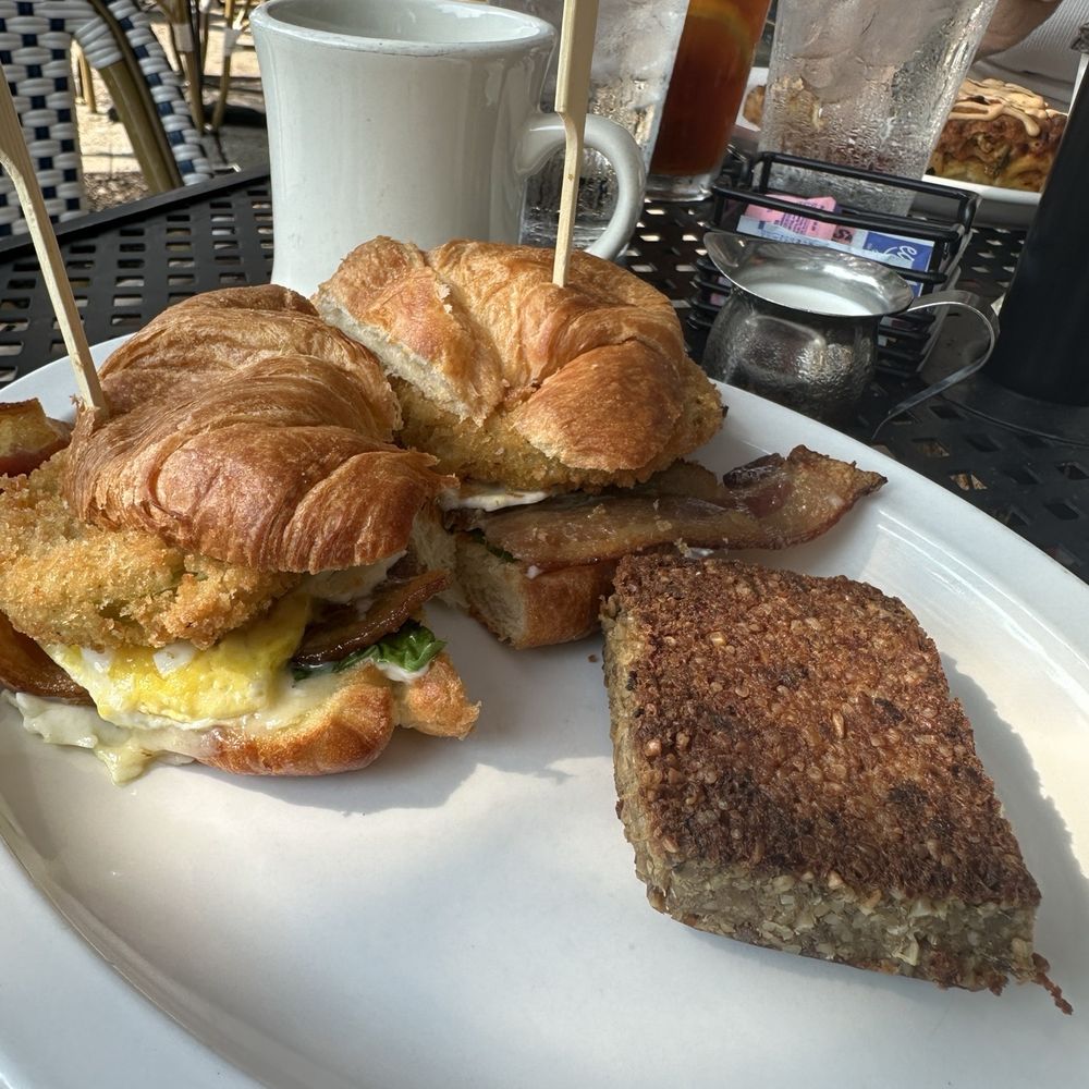 Otto's - BLFGT - Breakfast & Brunch Near Me - Covington, Kentucky Otto's - BLFGT - Breakfast & Brunch Near Me - Covington, Kentucky