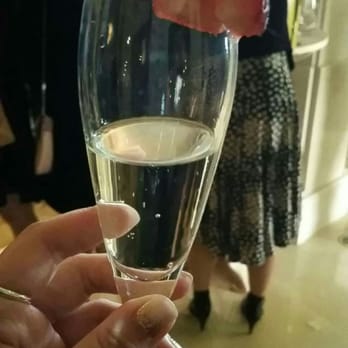 Venuti's - Champagne and strawberry - Italian Near Me - Addison, Illinois