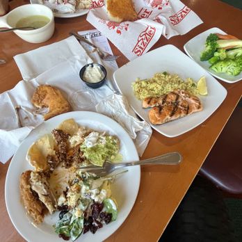 Sizzler - Delicious Salmon with vegetable medley and rice pilaf with all u can eat salad bar. Cant forget the best cheese toast. - Seafood Near Me - Los Angeles, California Sizzler - Delicious Salmon with vegetable medley and rice pilaf with all u can eat salad bar. Cant forget the best cheese toast. - Seafood Near Me - Los Angeles, California