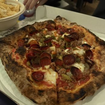 Limoni Belli - Meat lovers pizza - Pizza Near Me - Chicago, Illinois