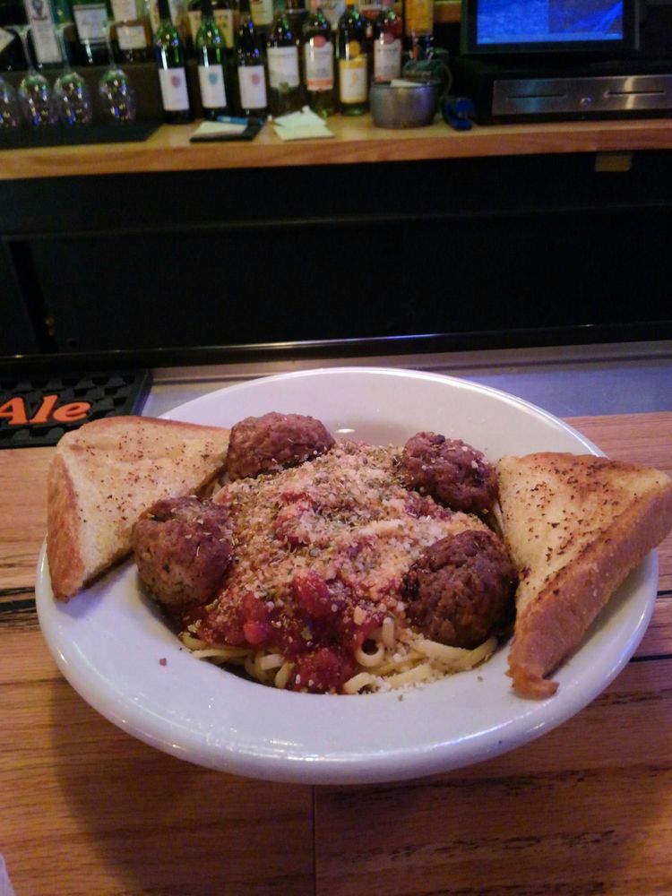 FLAPPERS BAR & GRILLE 18 Photos & 27 Reviews American (New) 15 W