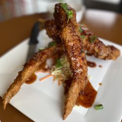 Yu De Thai Restaurant - Zaap Wings were so yummy!