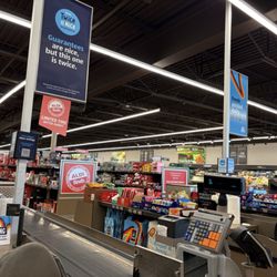 ALDI - Inside