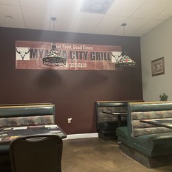 Myakka City Tavern and Grill
