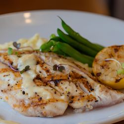 Lemon Pepper Snapper

Pan Seared, Yukon Gold Mashed Potatoes, Haricot Vert, Lemon Beurre Blanc