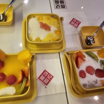 Sweethoney Dessert - Yummy desserts.... we will be back to try more!!! - Desserts Near Me - Las Vegas, Nevada Sweethoney Dessert - Yummy desserts.... we will be back to try more!!! - Desserts Near Me - Las Vegas, Nevada