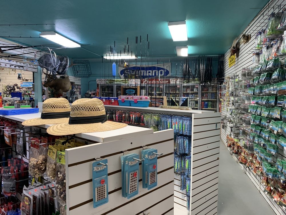 ROMEO’S BAIT & TACKLE SHOP Updated August 2024 153 Photos & 16