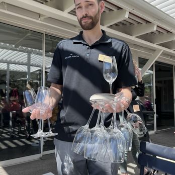 Mumm Napa - Wine Tasting Room Near Me - Rutherford, California