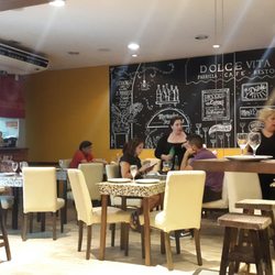 Dolce Vita - El salón es amplio y está muy bien iluminado