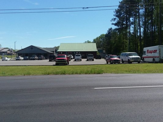 Wanda's Restaurant by null